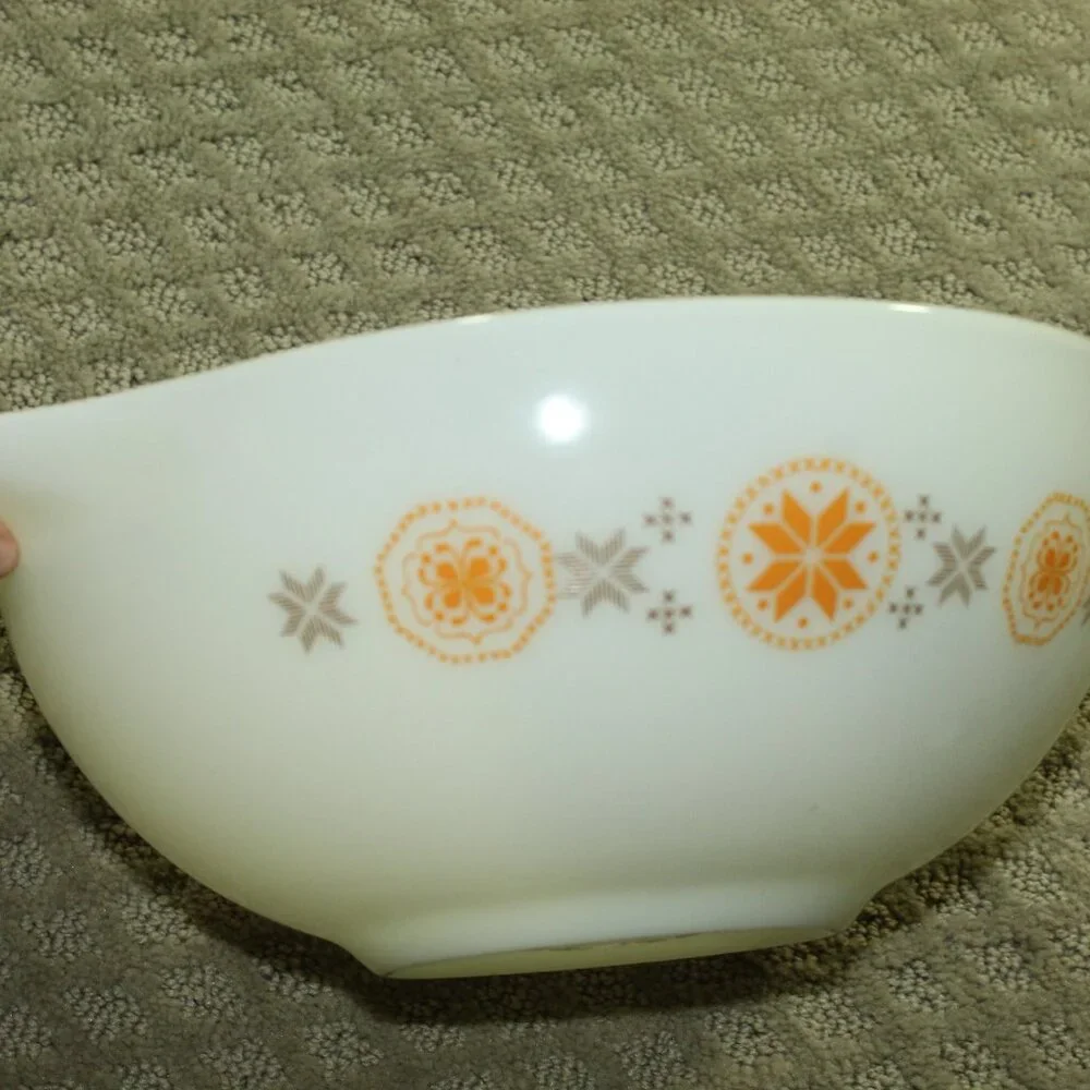 Set of 3 Vtg 1960's Pyrex Town & Country Cinderella Mixing Bowls 444, 443, 442